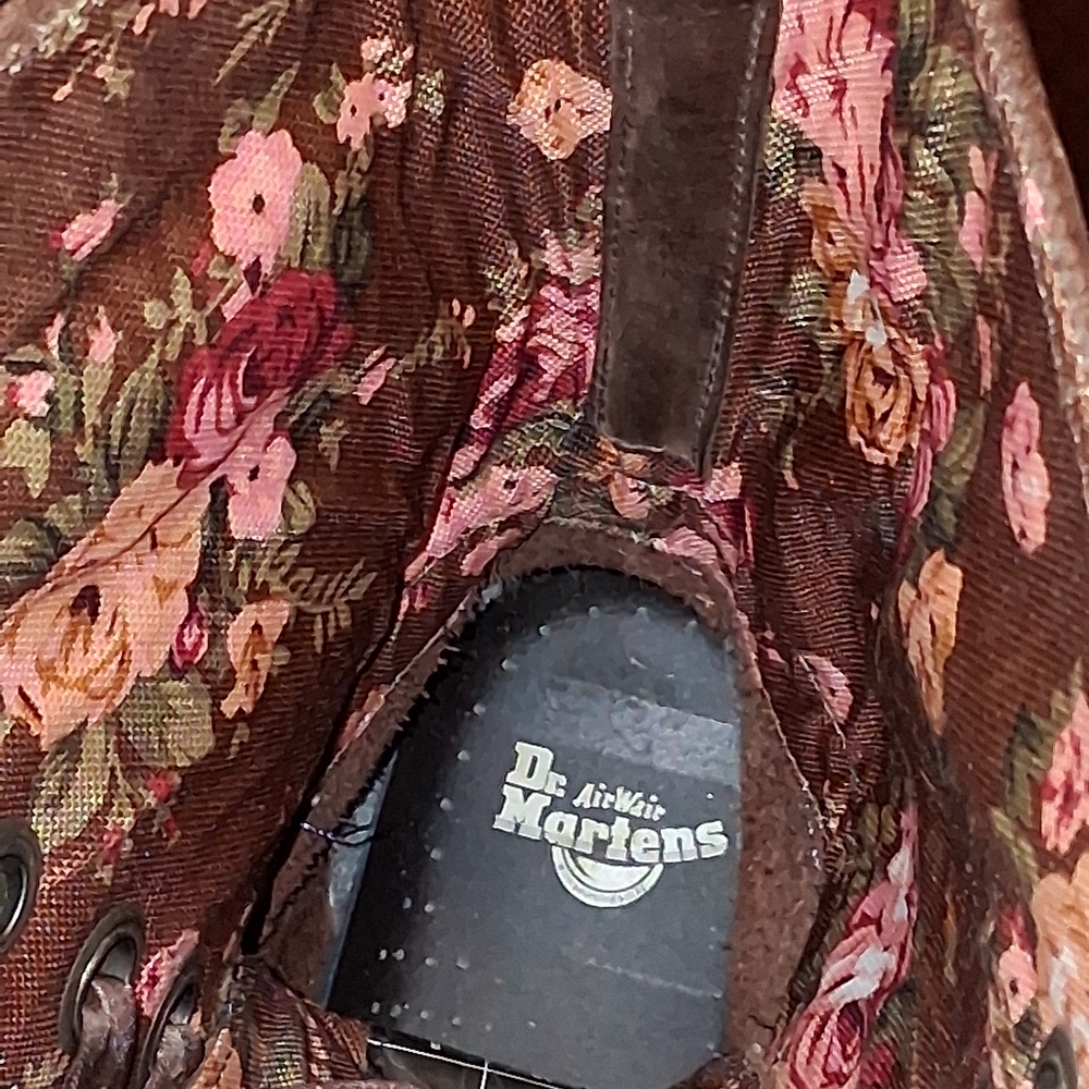 Dr. Martens Brown Leather Men's Boots - Picture 5 of 8